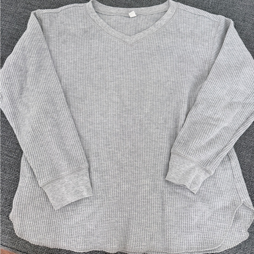 Uniqlo Light Gray Waffle Long Sleeve Tee